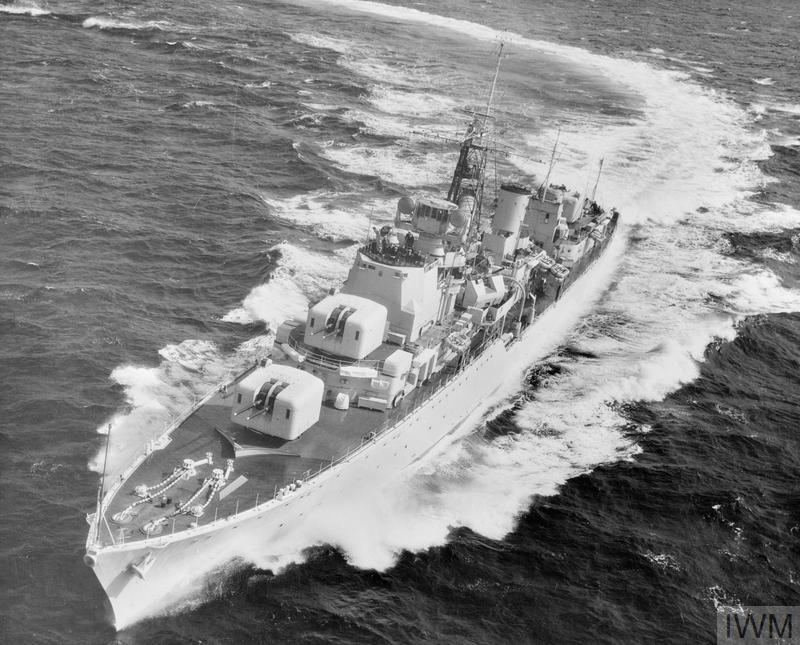 Файл:HMS DARING AT SPEED. 1953, OFF MALTA DURING MANOEUVRES.jpg ...