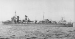 Japanese_destroyer_Shirayuki_in_1931.jpg