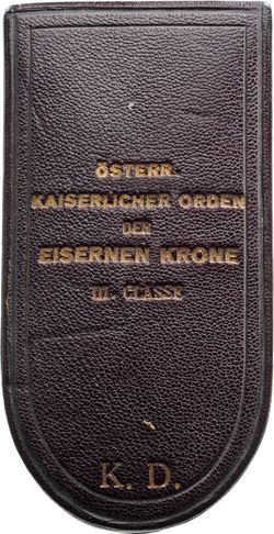 Кожаная_коробка,_123x61_мм,_марка_производителя_Rozet&Fischmeister,_Wien.jpg