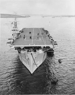 HMS_Queen_(D19).jpg