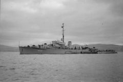 HMS_Antigua_(K_501).jpg