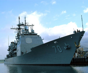 USS_Lake_Erie_(CG_70)_golden_anchor.jpg
