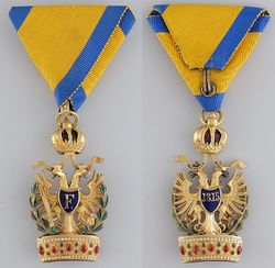 Ordens-der-Eisernen-Krone-3st-kl_in_Gold.jpg